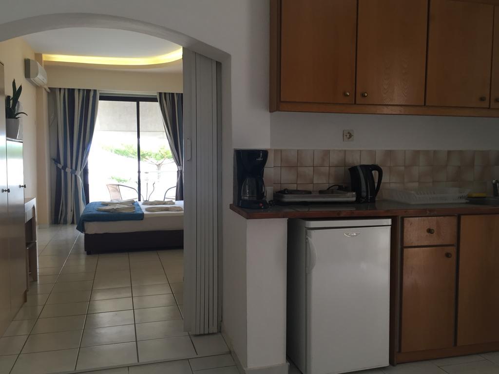 Oleander Apartman Platanész Kültér fotó