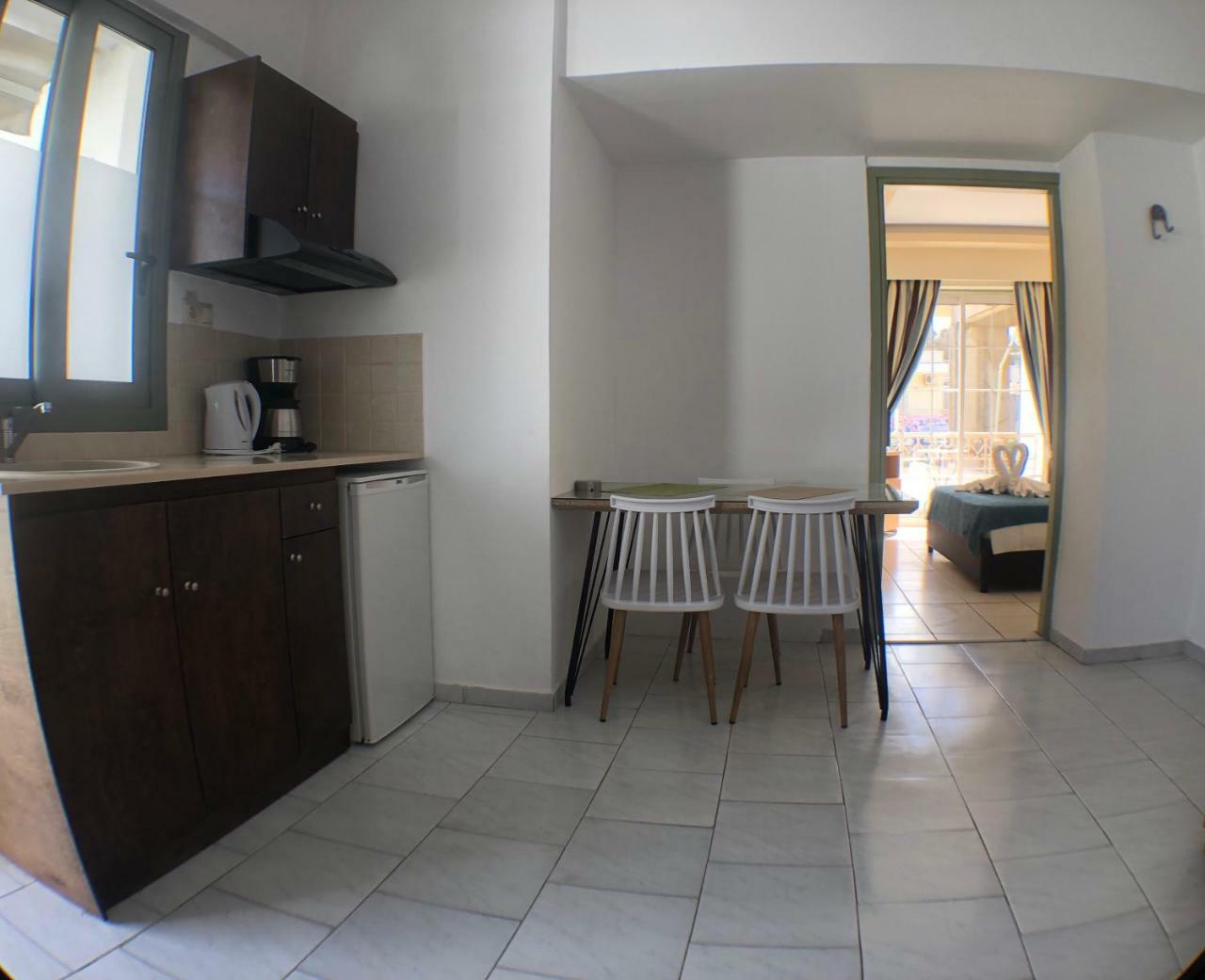 Oleander Apartman Platanész Kültér fotó